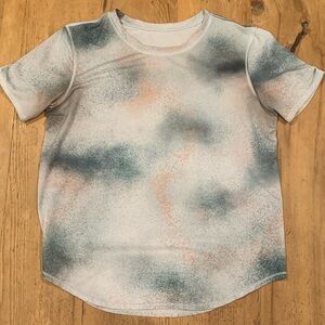 Lululemon workout top